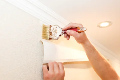 Pose de papier peint à Courçay — revêtements muraux et toiles de verre
